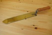 Odvíčkovací nůž zubatý - nerez 28 cm 
